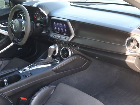 Used 2021 Chevrolet Camaro SS image 17