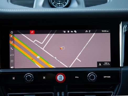 Certified 2026 Porsche Macan AWD/4WD image 19