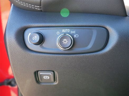 Used 2023 Chevrolet Blazer LT image 20