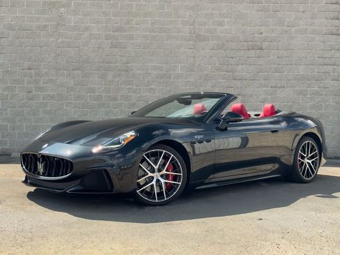 Used 2024 Maserati GranCabrio Trofeo image 14
