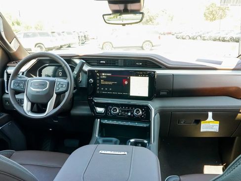 New 2026 GMC Sierra 2500 Denali w/ Denali Reserve Package AWD/4WD image 16