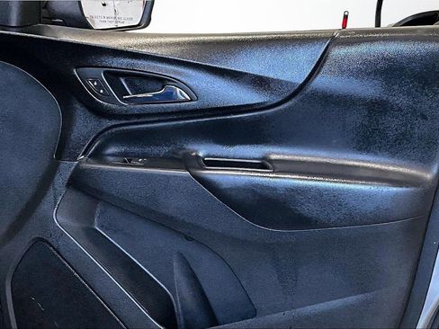 Used 2023 Chevrolet Equinox LT AWD/4WD image 27