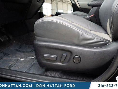 Used 2015 Toyota RAV4 Limited image 12