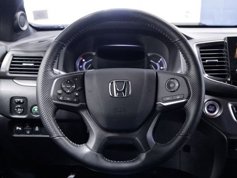 Certified 2024 Honda Passport EX-L image 15