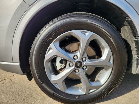 Used 2023 Ford Escape ST-Line image 11