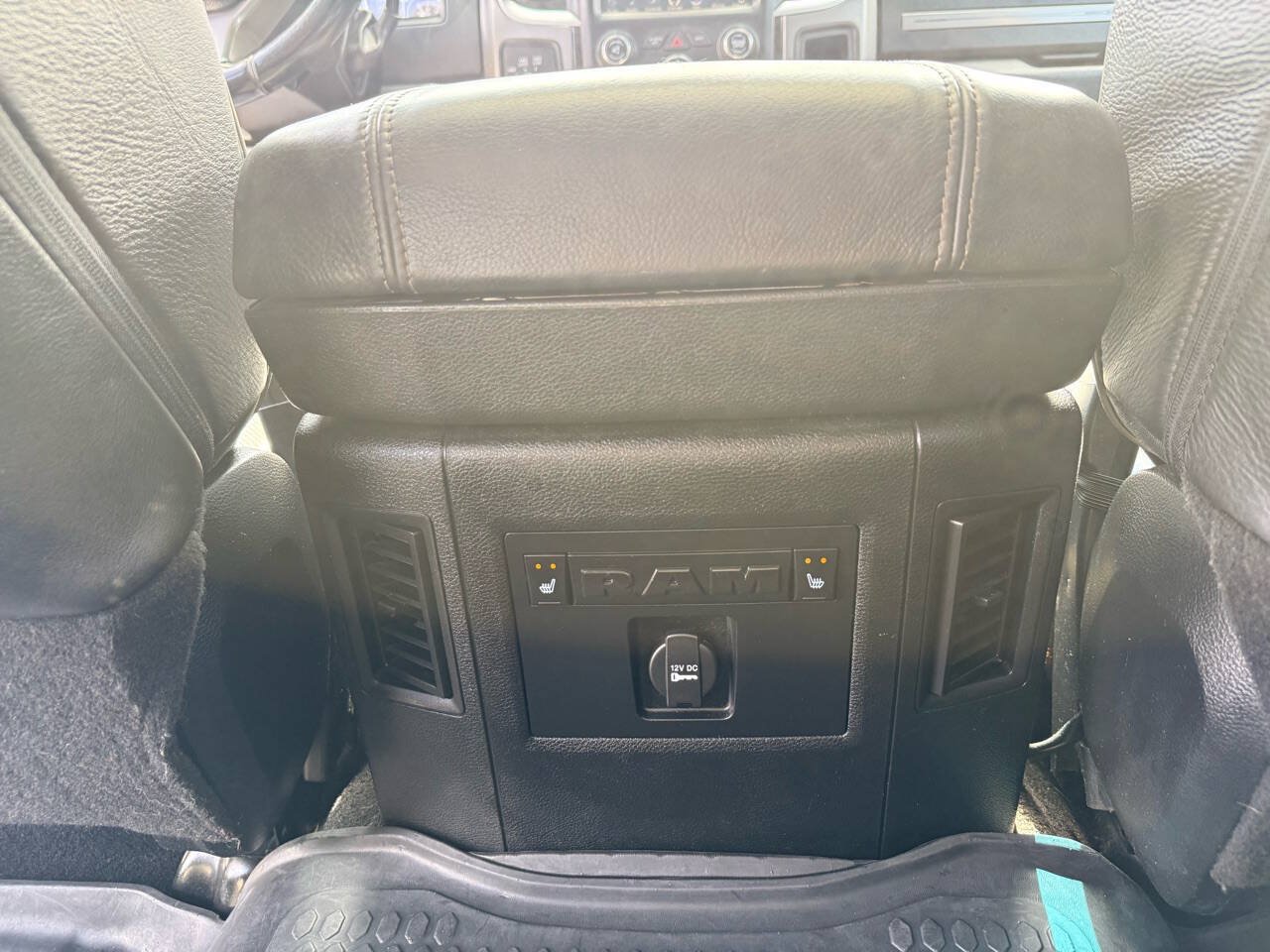 Used 2015 RAM 2500 Limited AWD/4WD image 39
