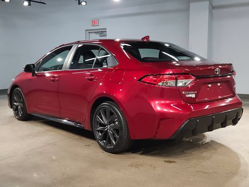 Used 2025 Toyota Corolla SE FWD image 5