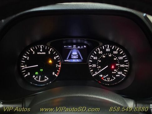 Used 2020 Nissan Pathfinder SV AWD/4WD image 28