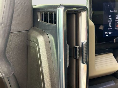 Used 2026 GMC Hummer EV SUV AWD/4WD image 10