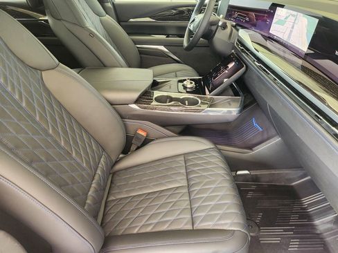 Used 2025 Cadillac Escalade IQ Luxury 1 w/ LPO, Radiant Package AWD/4WD image 14