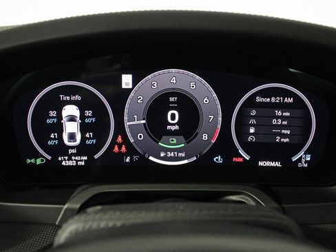 Used 2025 Porsche 911 Carrera 4 GTS image 23