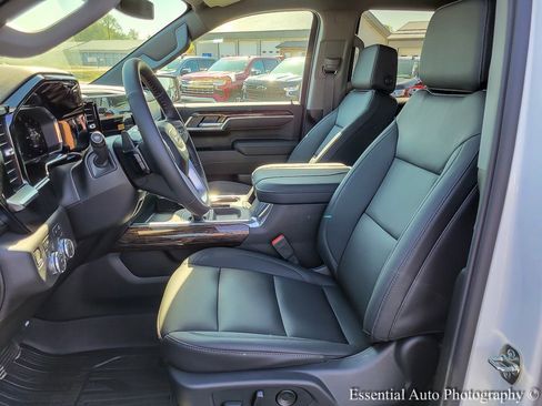 New 2026 GMC Sierra 1500 Elevation w/ Elevation Premium Package image 8