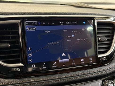 New 2026 Chrysler Pacifica Pinnacle w/ Trailer Tow Group image 27