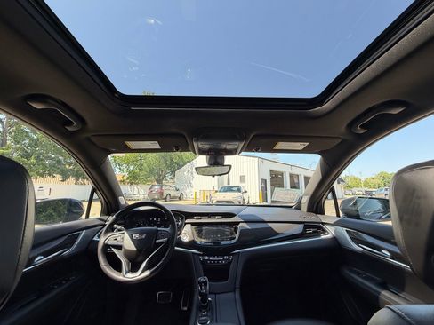 Used 2024 Cadillac XT6 Sport w/ Technology Package AWD/4WD image 28