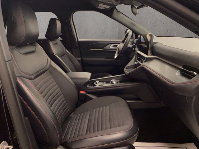 Used 2018 Ford Escape Titanium w/ Ford Safe & Smart Package AWD/4WD image 60