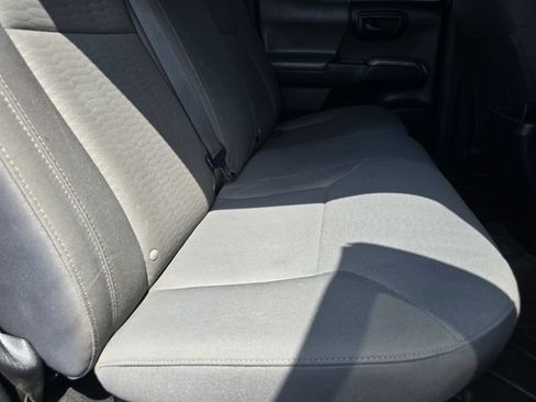 Used 2019 Toyota Tacoma SR5 AWD/4WD image 16