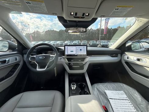 New 2026 Ford Explorer Active w/ Active Comfort Package AWD/4WD image 20