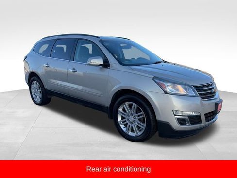 Used 2015 Chevrolet Traverse LT w/ Style and Technology Package image 9