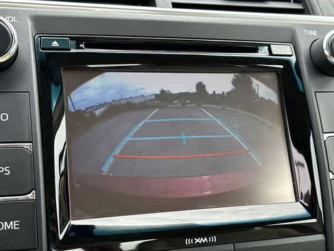 Used 2017 Toyota Camry XLE FWD image 12