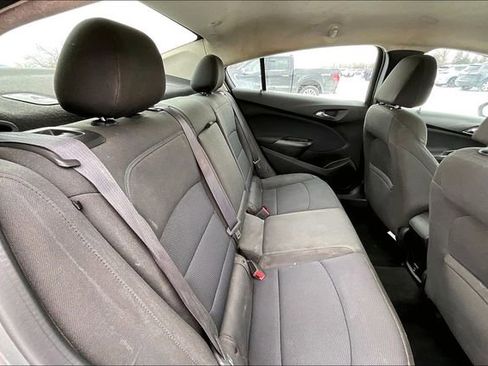 Used 2017 Chevrolet Cruze LT image 26