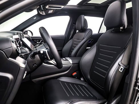 Used 2024 Mercedes-Benz GLC 300 GLC 300 SUV w/ AMG Line image 18