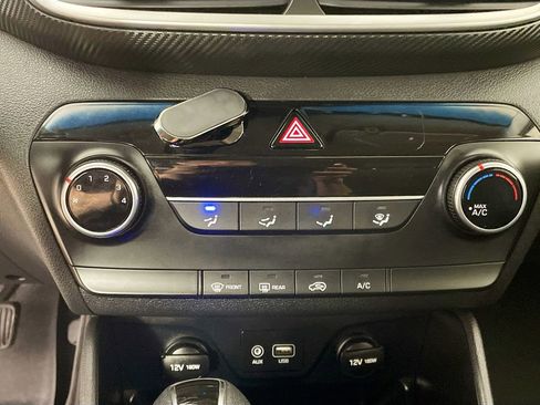 Used 2019 Hyundai Tucson SE image 18