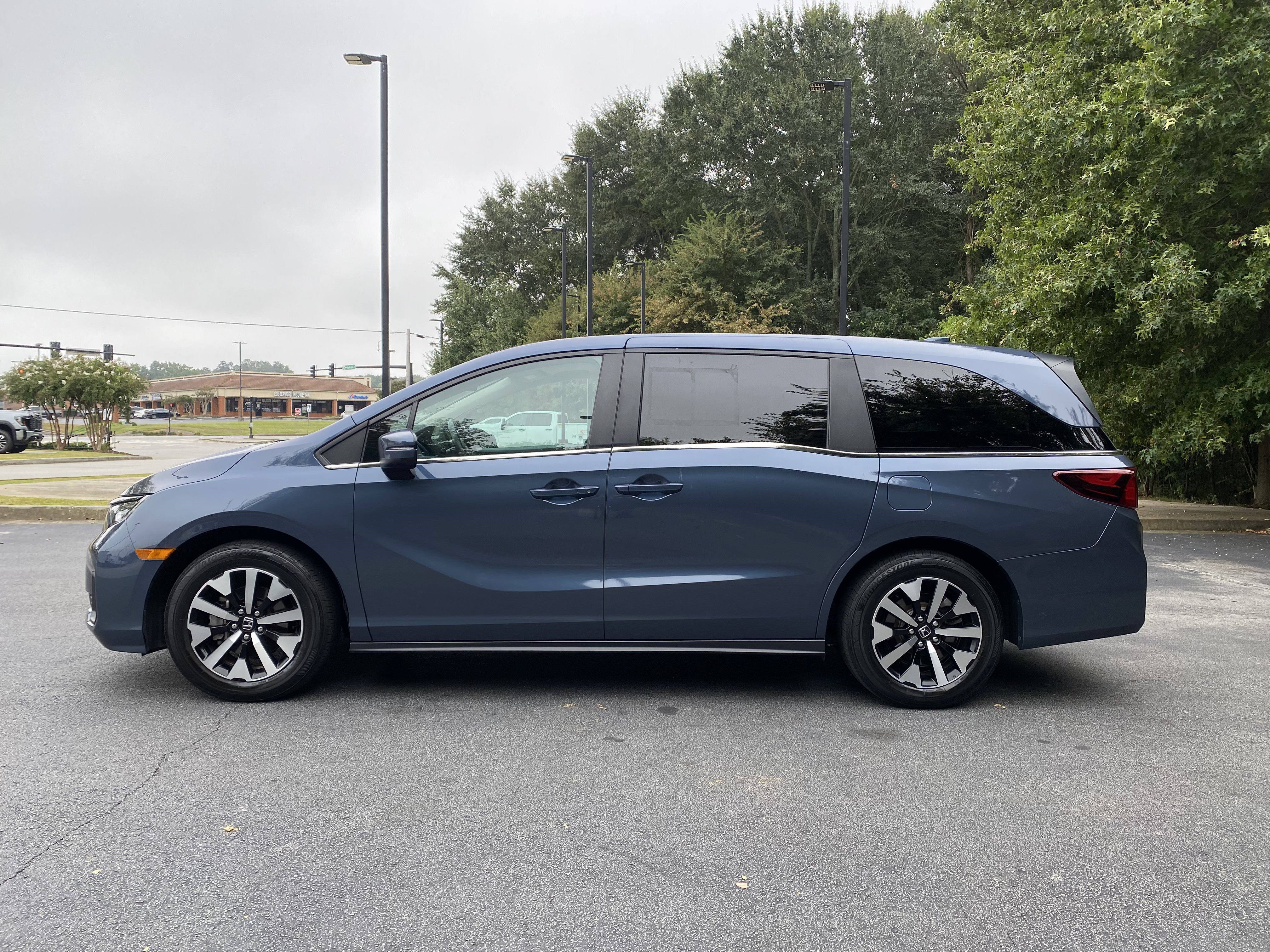 Used 2025 Honda Odyssey EX-L image 6