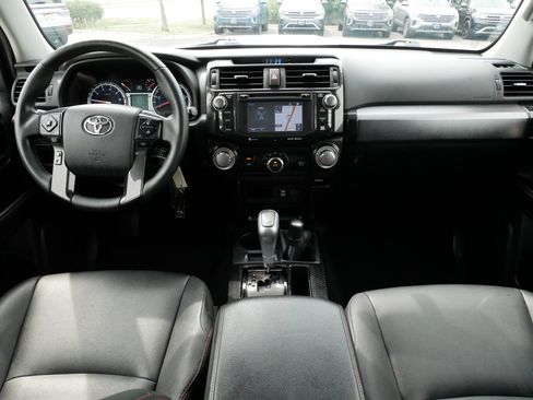 Used 2019 Toyota 4Runner TRD Off-Road Premium AWD/4WD image 10
