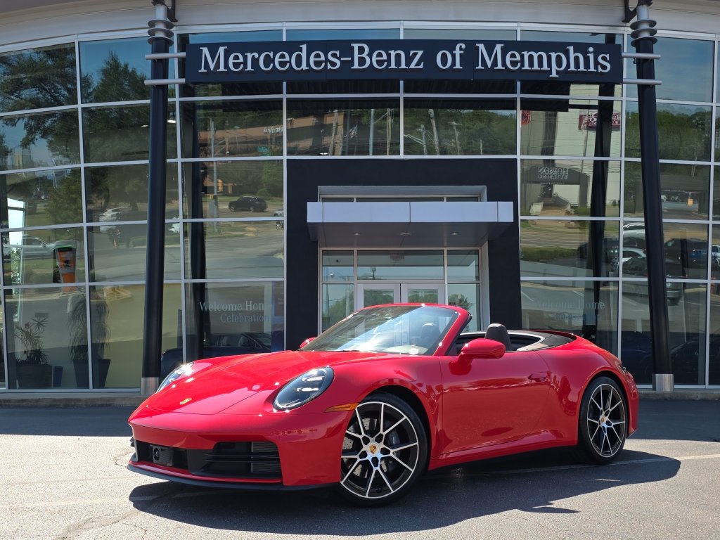 Used 2025 Porsche 911 Carrera RWD image 1