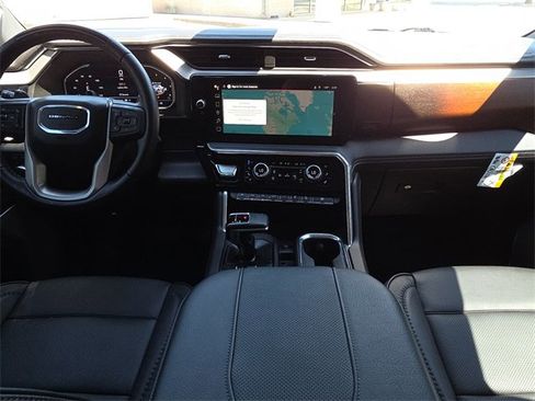 Used 2024 GMC Sierra 1500 Denali image 11