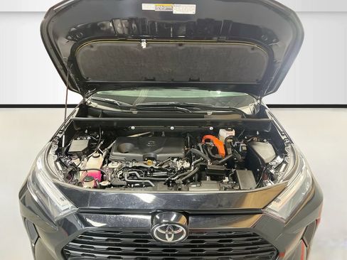 Used 2025 Toyota RAV4 XLE w/ Weather Package AWD/4WD image 30