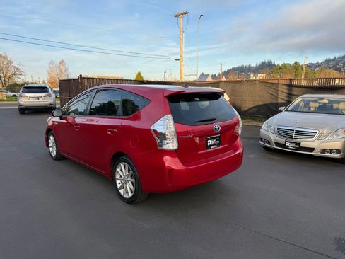 Used 2012 Toyota Prius V Three image 7