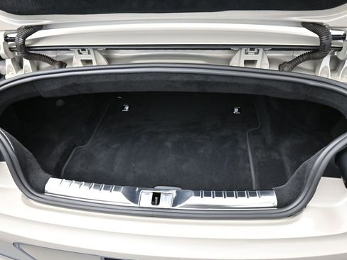 Used 2022 Bentley Continental GT image 30