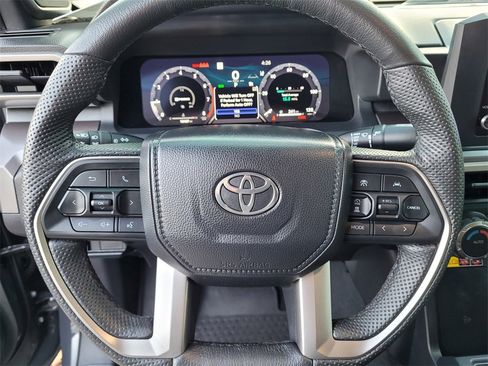 Used 2024 Toyota Tacoma TRD Sport image 22