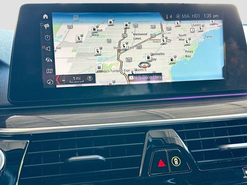 Used 2018 BMW 530e image 13