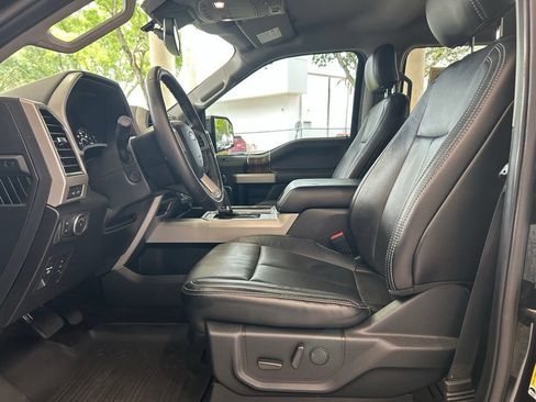 Used 2020 Ford F150 Lariat w/ Equipment Group 502A Luxury AWD/4WD image 6