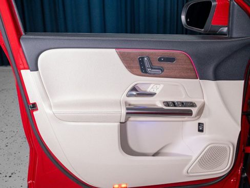 Certified 2023 Mercedes-Benz GLA 250 4MATIC image 12