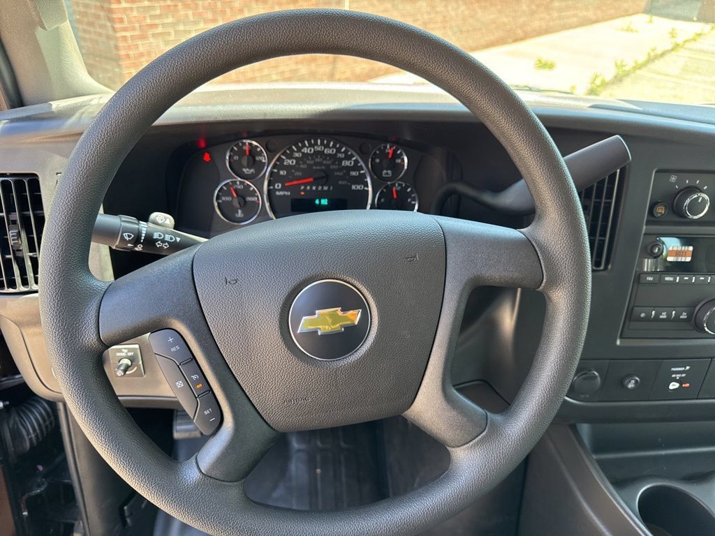 New 2026 Chevrolet Express 2500 Extended w/ Communications Package RWD image 14