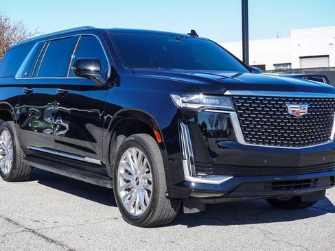 Used 2024 Cadillac Escalade ESV Premium Luxury w/ LPO, Floor Liner Package image 5