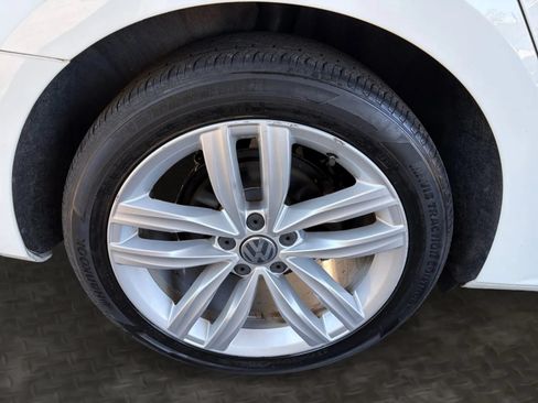 Used 2019 Volkswagen Passat 2.0T Wolfsburg w/ Wheels & Sunroof Package FWD image 40