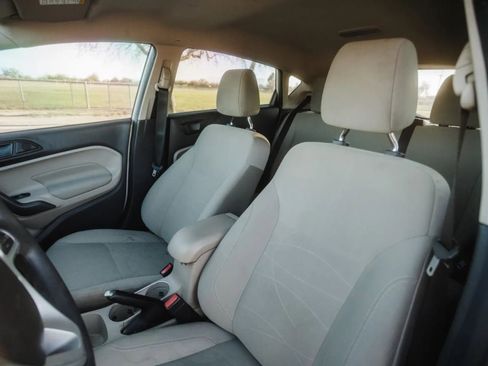 Used 2019 Ford Fiesta SE image 23