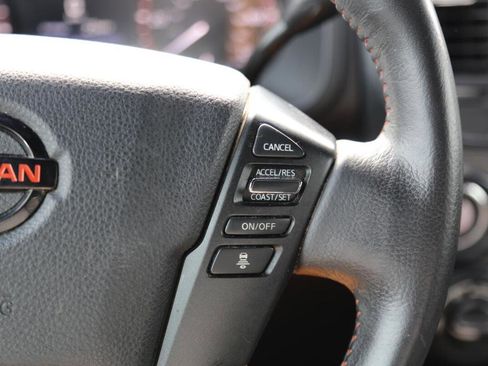 Used 2021 Nissan Titan PRO-4X w/ Pro-4x Convenience Package image 12