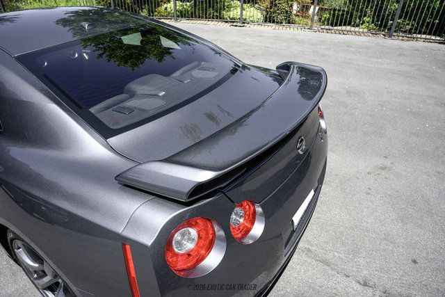 Used 2011 Nissan GT-R Premium AWD/4WD image 81