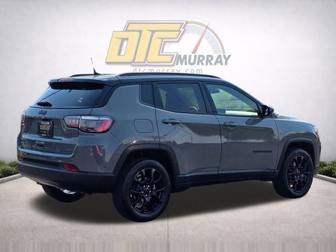 Used 2023 Jeep Compass Altitude image 5
