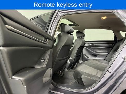 Used 2019 Honda Accord EX image 11