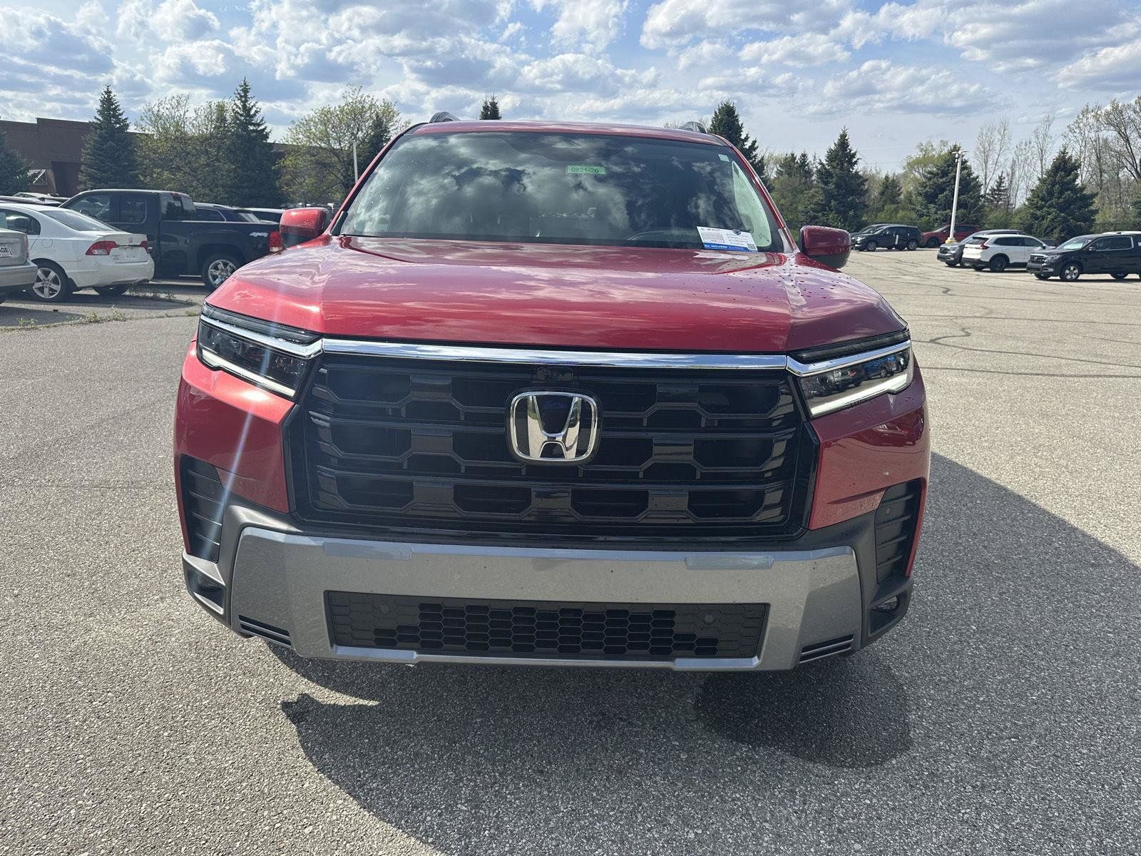 New 2026 Honda Pilot Touring image 2
