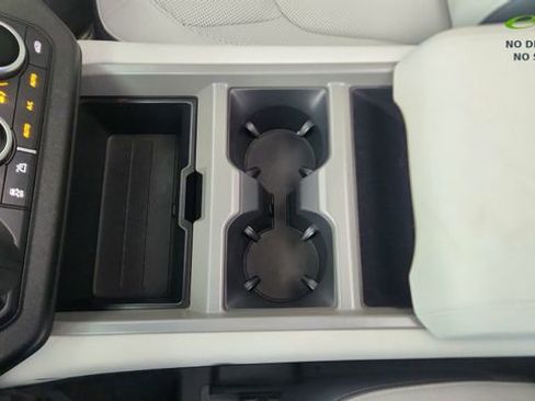 Used 2025 Land Rover Defender 110 X image 54