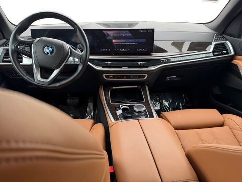 Used 2024 BMW X5 xDrive50e AWD/4WD image 10