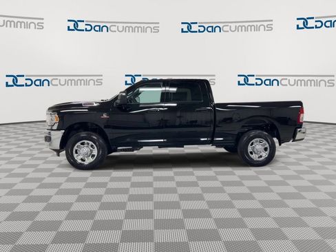 Used 2024 RAM 2500 Tradesman w/ Chrome Appearance Group image 5