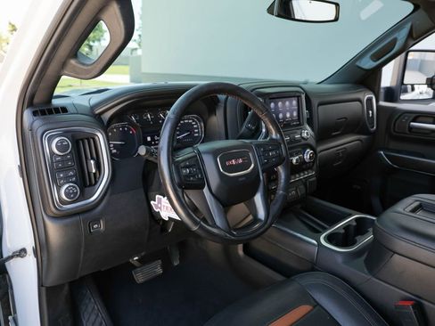 Used 2020 GMC Sierra 1500 AT4 w/ AT4 Premium Package AWD/4WD image 16